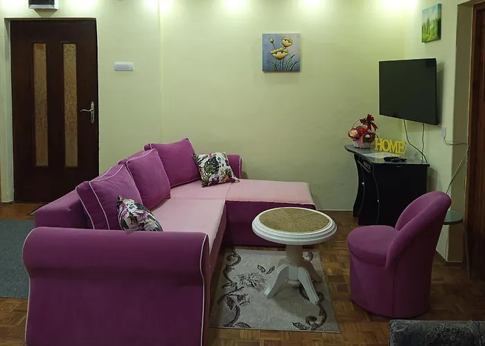 Vesna アパート *